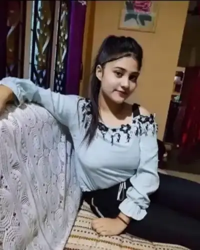 Escorts Service In Devgadh Baria